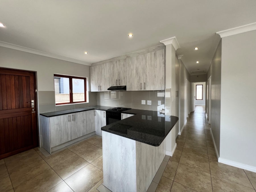 4 Bedroom Property for Sale in Parklands Western Cape